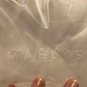 NIB UNOPENED Maëlys Cream Makeup Bag